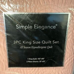 Simple Elegance King Size Quilt / Coverlet Quilt Set Hypoallergenic color blush